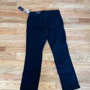 COPY - NYDJ. Size 18W. Marilyn straight leg jeans in black